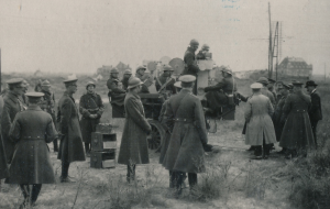 Démonstration de canons à Midelkerke en mai 1929 avec Charles de Broqueville et sa fille Myriam.